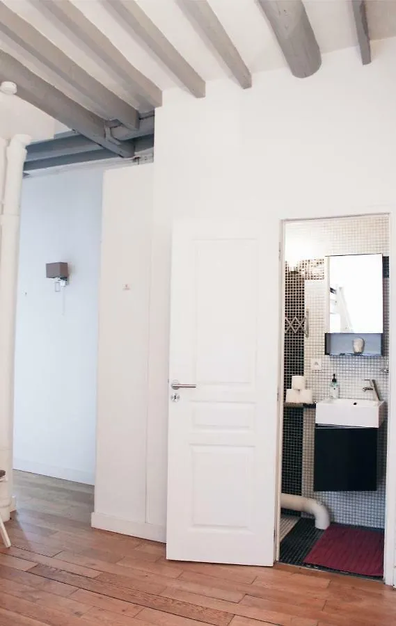 Parisian Flat 아파트