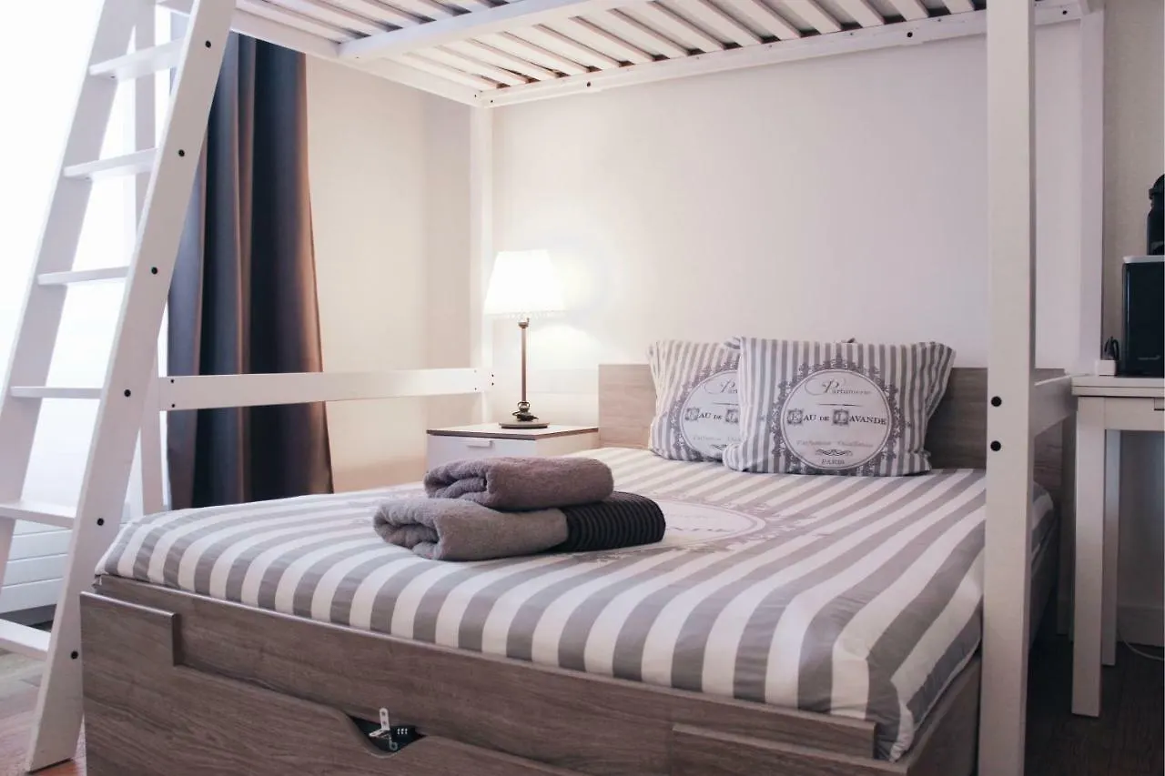 Parisian Flat 아파트